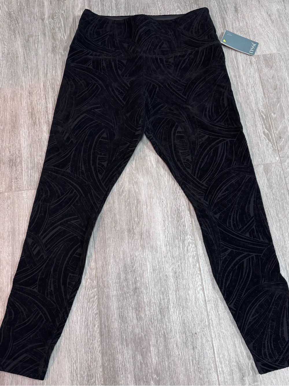 Lysse Black Textured Skinny Leggings